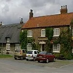 Wentworth Arms Inn
