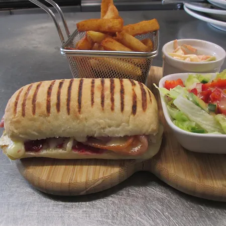 אורחן Wentworth Arms